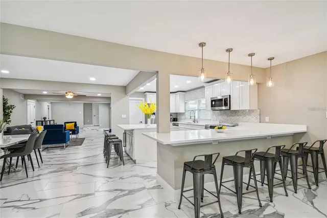 $6,800 | 2042 Craft Lane, Sarasota, FL 34239