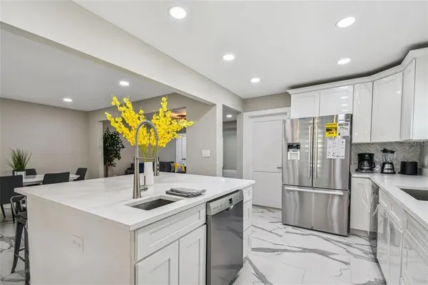 $6,800 | 2042 Craft Lane, Sarasota, FL 34239