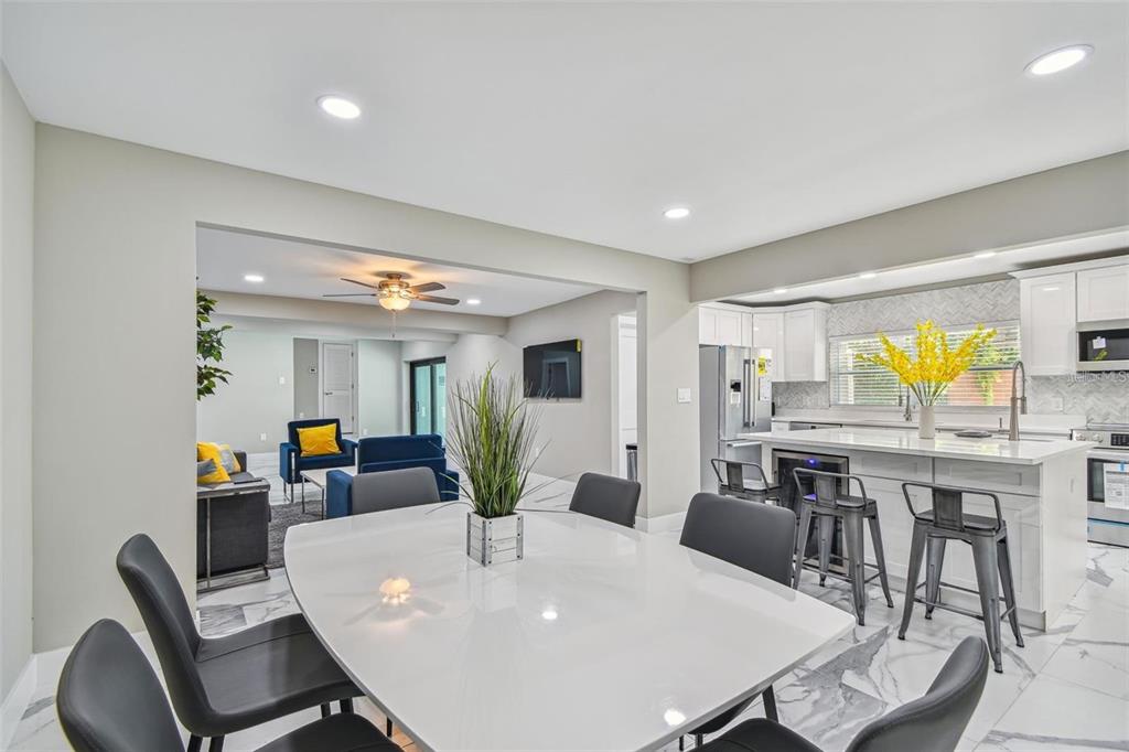 2042 Craft Lane Sarasota, FL 34239 - Photo 8 of 100 a view of a dining room with furniture