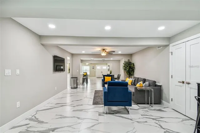 $6,800 | 2042 Craft Lane, Sarasota, FL 34239