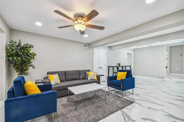 $6,800 | 2042 Craft Lane, Sarasota, FL 34239