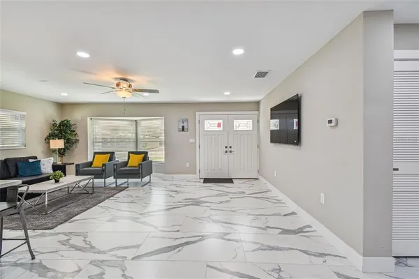 $6,800 | 2042 Craft Lane, Sarasota, FL 34239