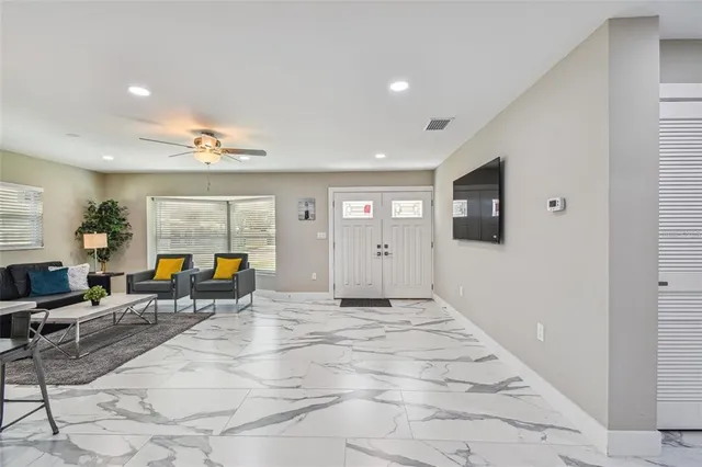 $6,800 | 2042 Craft Lane, Sarasota, FL 34239