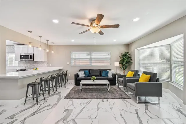 $6,800 | 2042 Craft Lane, Sarasota, FL 34239