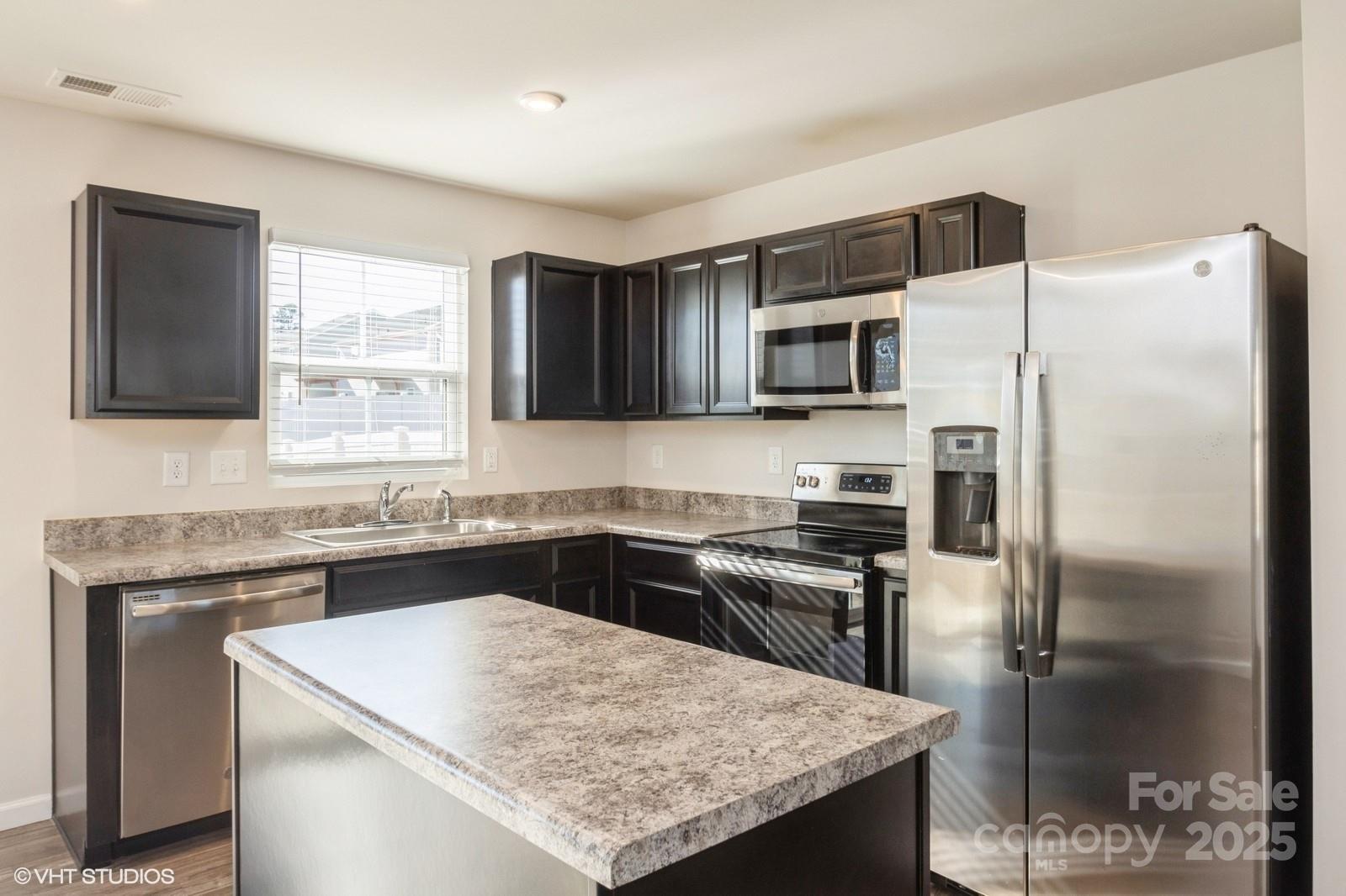 7418 Irwin Road Charlotte, NC 28215 - Photo 7 of 31 Gallery Image 7