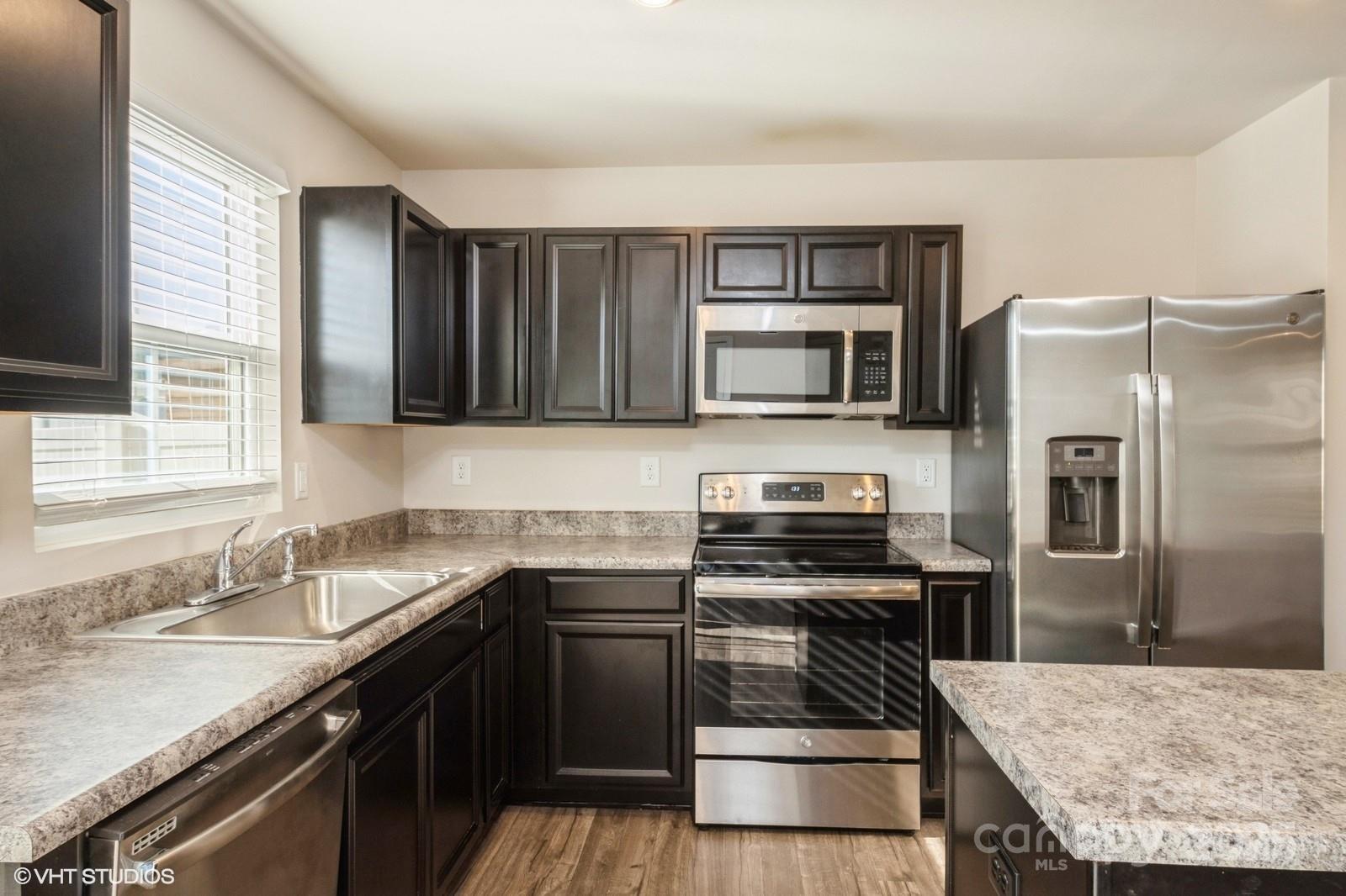 7418 Irwin Road Charlotte, NC 28215 - Photo 8 of 31 Gallery Image 8