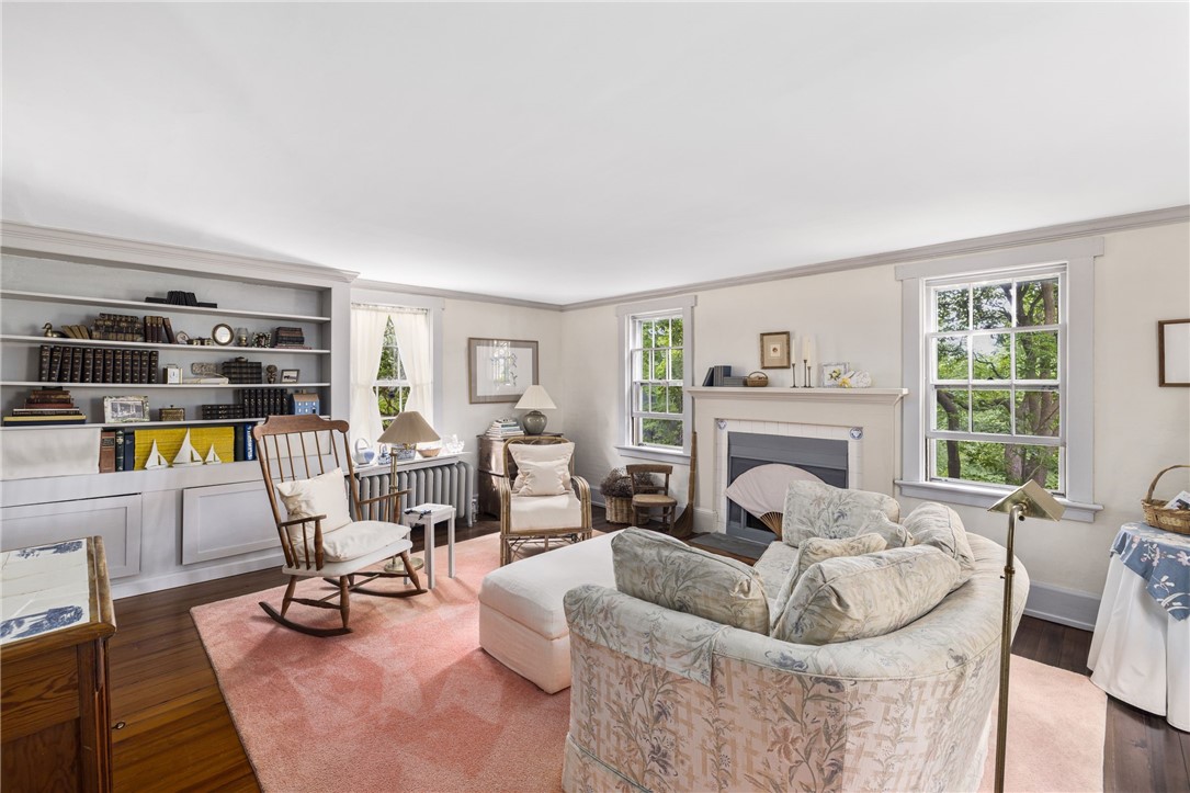 37 Continental Drive Middletown, RI 02842 - Photo 13 of 50