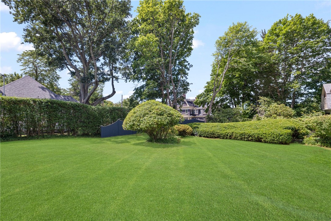 37 Continental Drive Middletown, RI 02842 - Photo 22 of 50