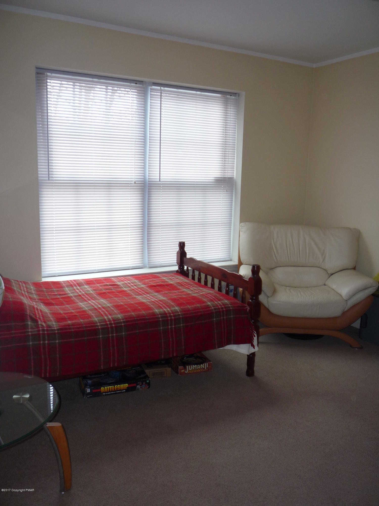 113 3154) Kirkham Road Bushkill, PA 18324 - Photo 12 of 25 Den