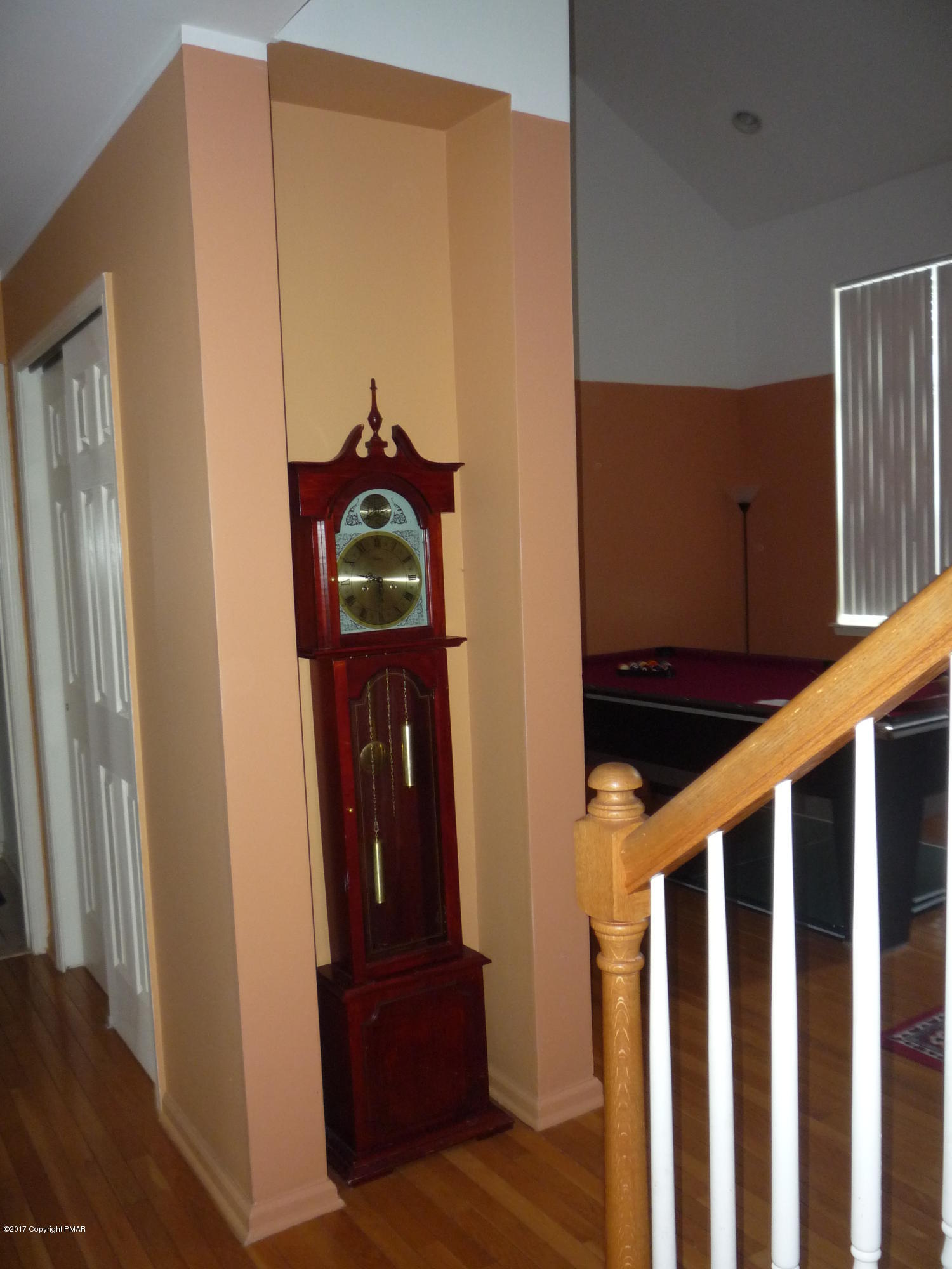 113 3154) Kirkham Road Bushkill, PA 18324 - Photo 15 of 25 Hall