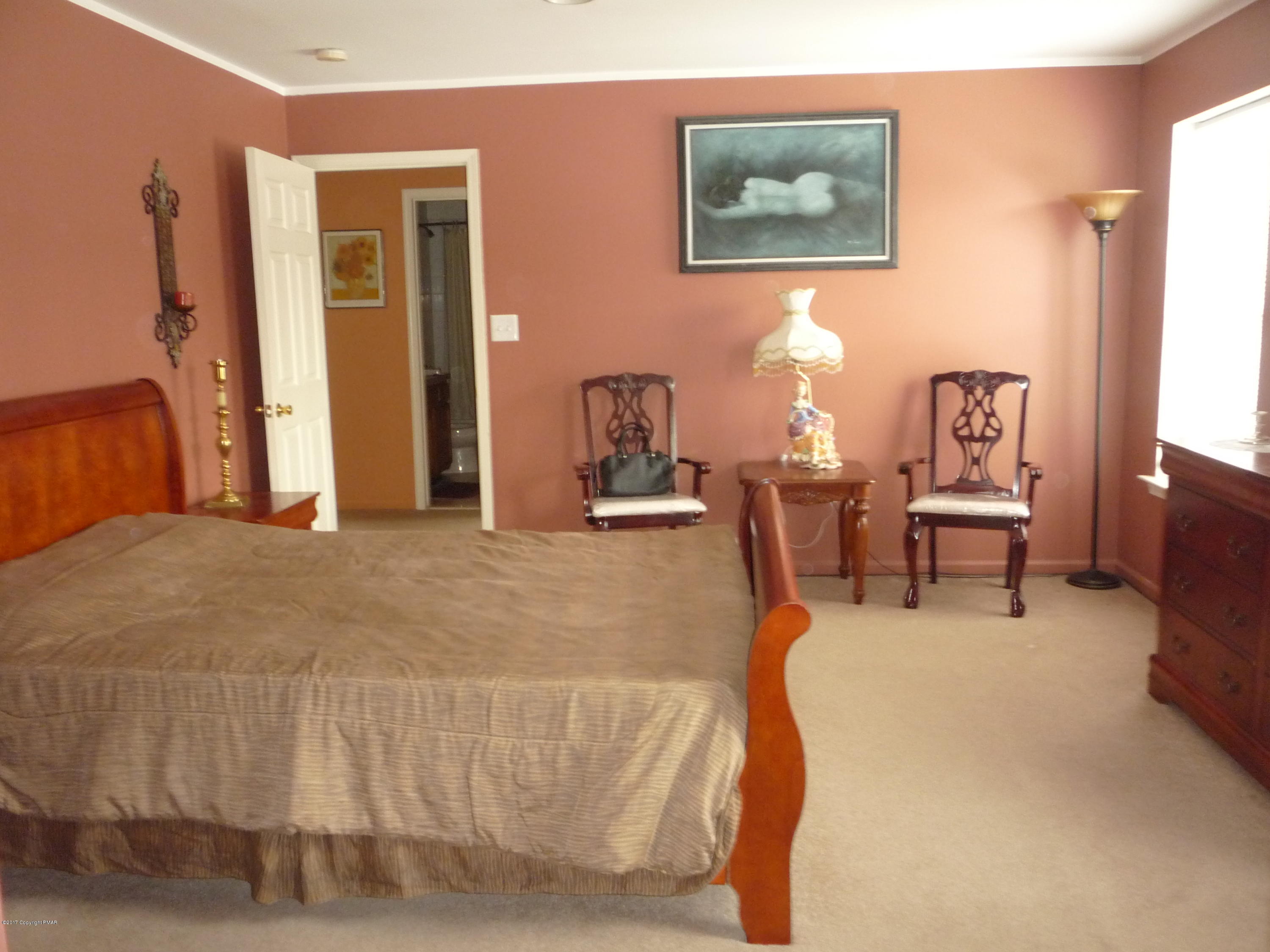113 3154) Kirkham Road Bushkill, PA 18324 - Photo 20 of 25 Master bedroom