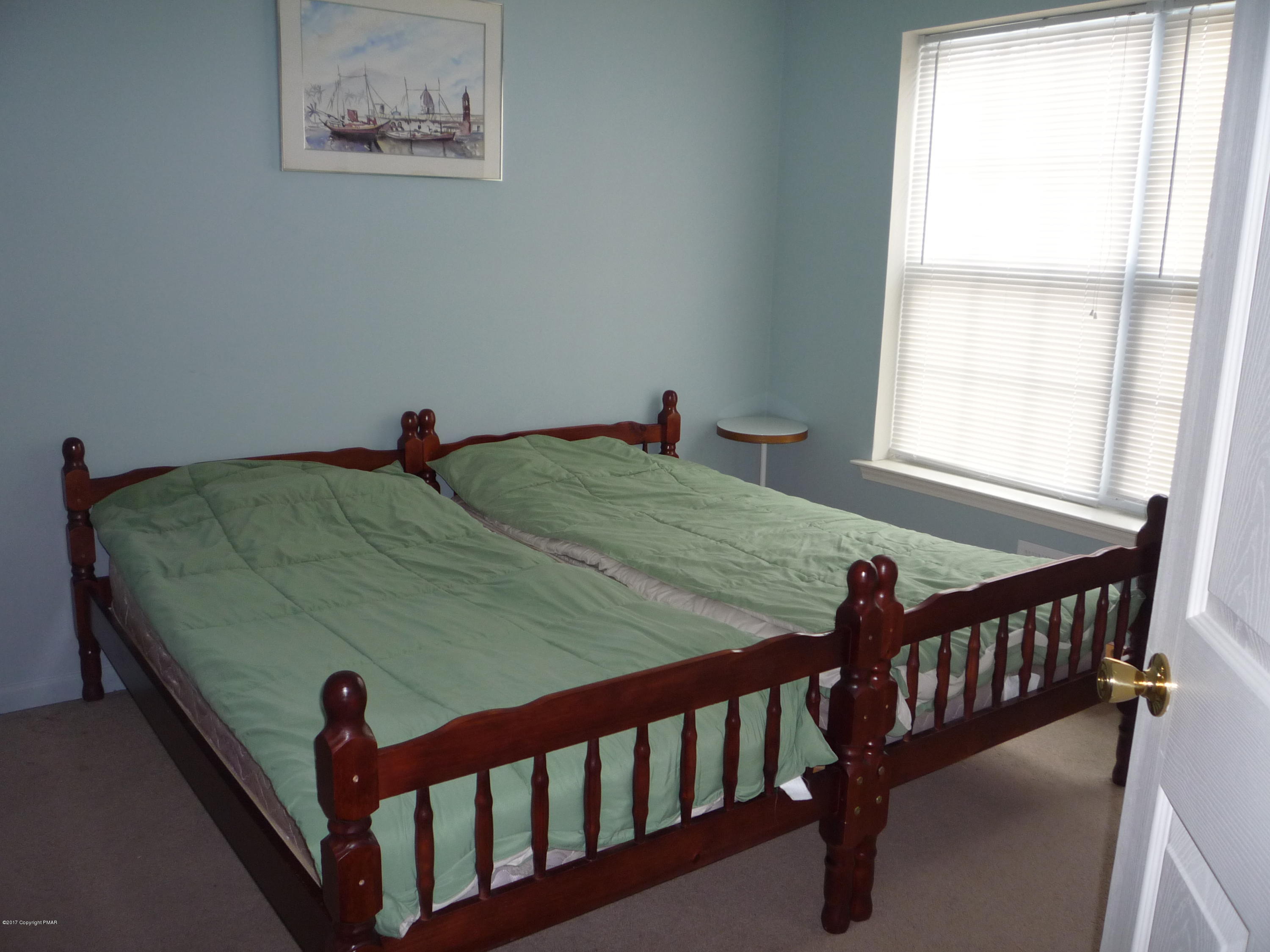 113 3154) Kirkham Road Bushkill, PA 18324 - Photo 9 of 25 Bedroom 4
