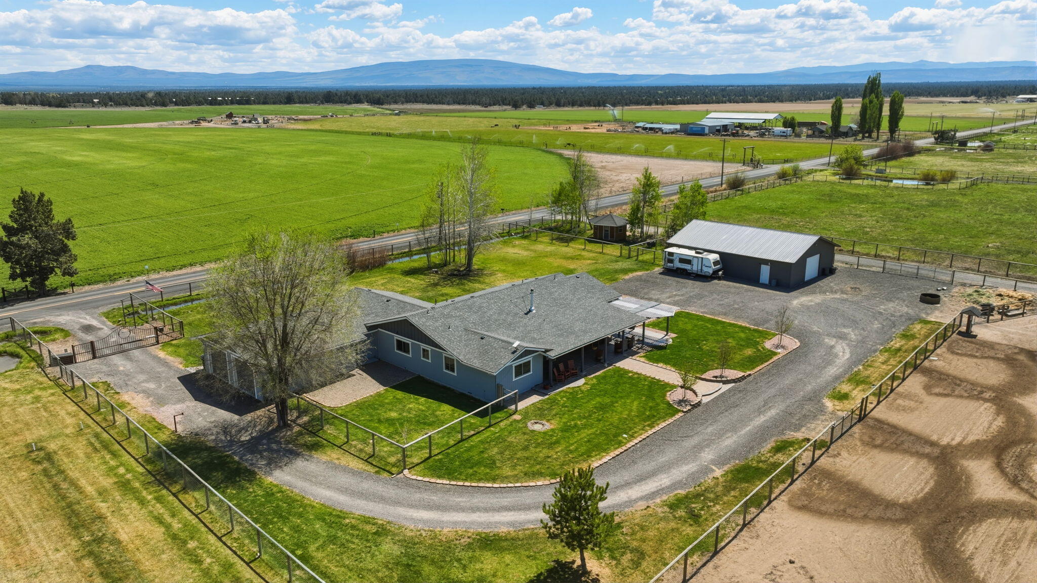 26345 Walker Road Bend, OR 97701 - Photo 80 of 98 76-web-or-mls-Riley_Visuals_018
