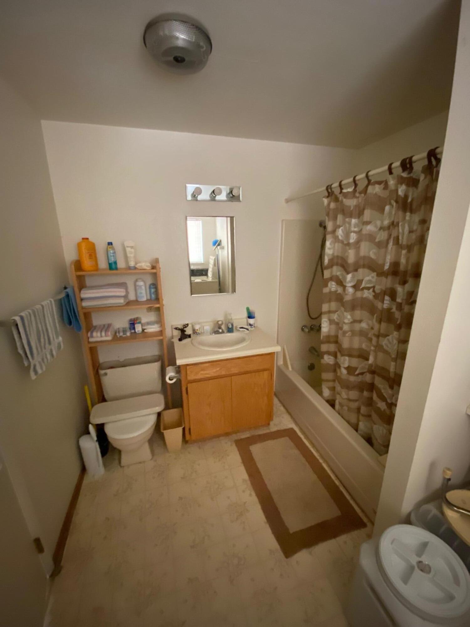 581 Mountain Aire Road Trinity Center, CA 96091 - Photo 22 of 48 Bathroom
