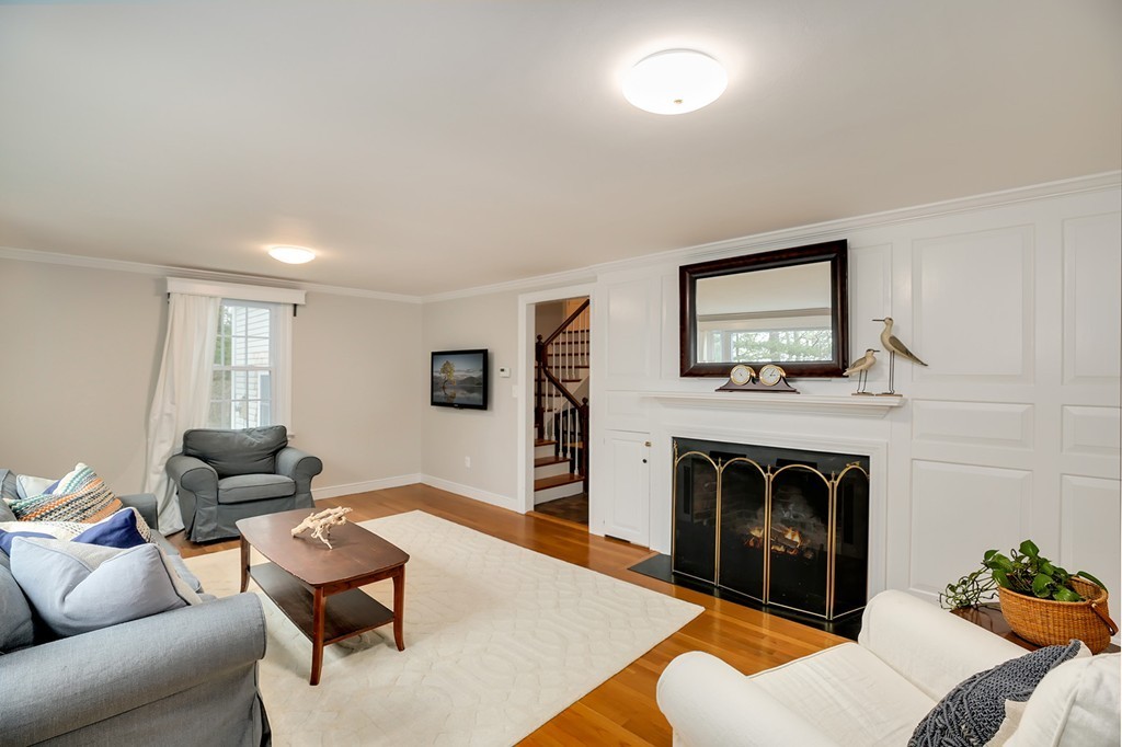 86 Meadow Brook Road Norwell, MA 02061 - Photo 4 of 27 Gallery Image 4