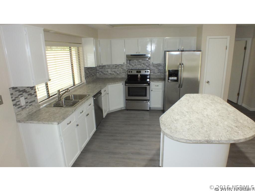 124 Hibiscus Road Edgewater, FL 32141 - Photo 6 of 28 Gallery Image 6