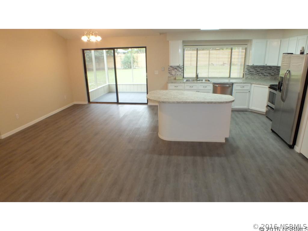 124 Hibiscus Road Edgewater, FL 32141 - Photo 7 of 28 Gallery Image 7