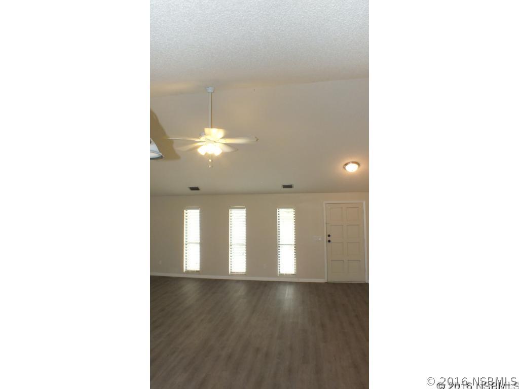 124 Hibiscus Road Edgewater, FL 32141 - Photo 9 of 28 Gallery Image 9