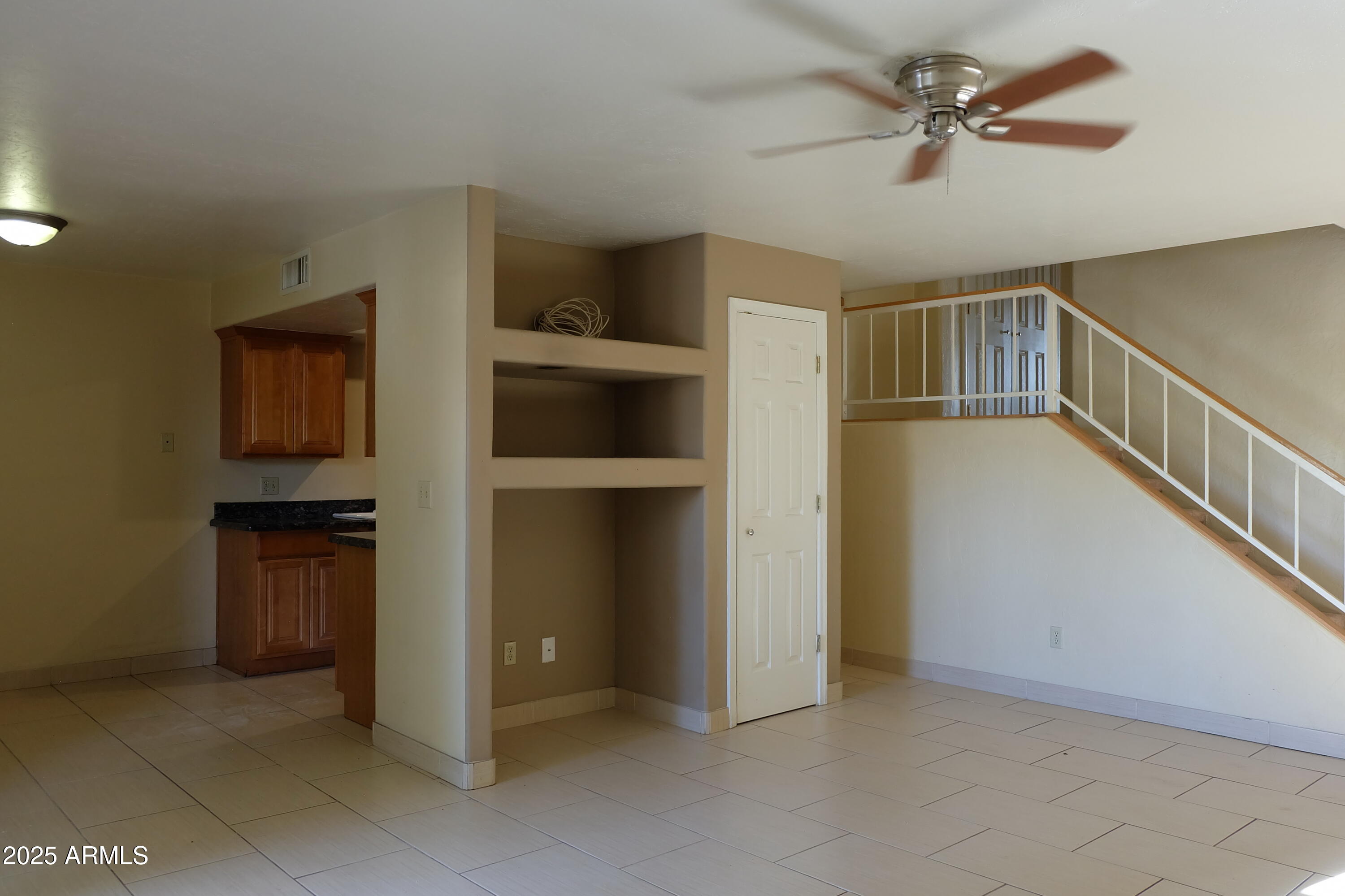 151 East Broadway Road, Unit 210 Tempe, AZ 85282 - Photo 6 of 28 DSCF3754