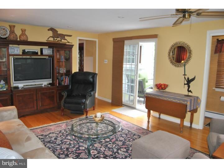 321 Hewett Road Wyncote, PA 19095 - Photo 8 of 23 Family Room