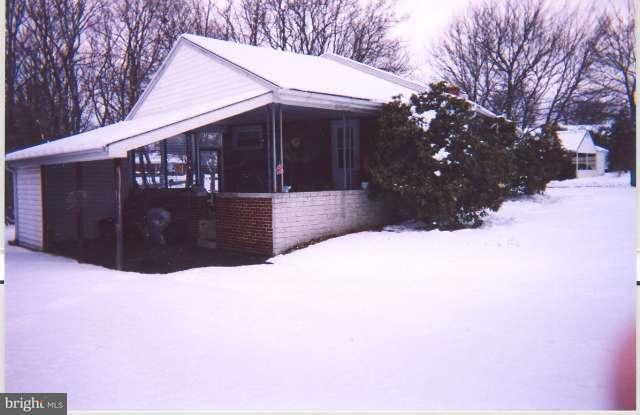 3216 Cloverfield Road Harrisburg, PA 17109 - Photo 2 of 8 Gallery Image 2