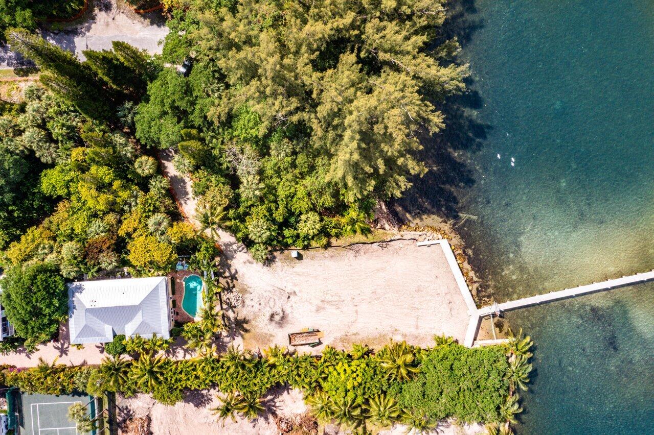 900 Lago Mar Lane, Unit 200 Boca Raton, FL 33431 - Photo 18 of 23 011-900LagoMarLane-BocaRaton-FL-33431-SM