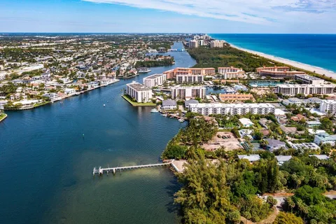 $6,250,000 | 900 Lago Mar Lane, Unit 200, Boca Raton, FL 33431