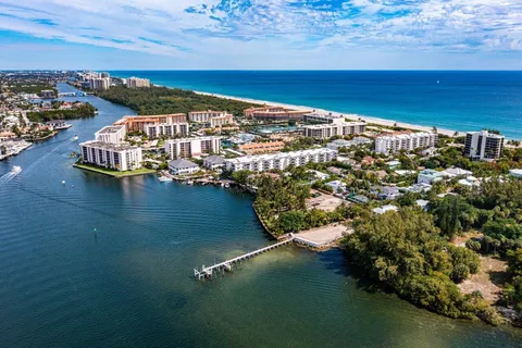$6,250,000 | 900 Lago Mar Lane, Unit 200, Boca Raton, FL 33431