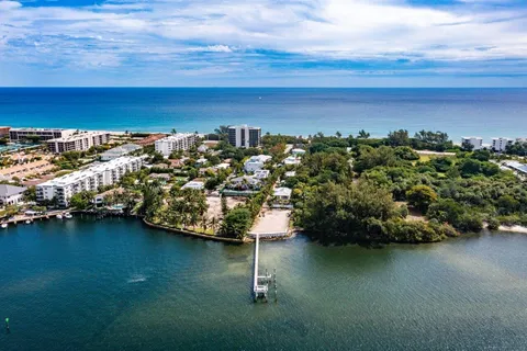 $6,250,000 | 900 Lago Mar Lane, Unit 200, Boca Raton, FL 33431