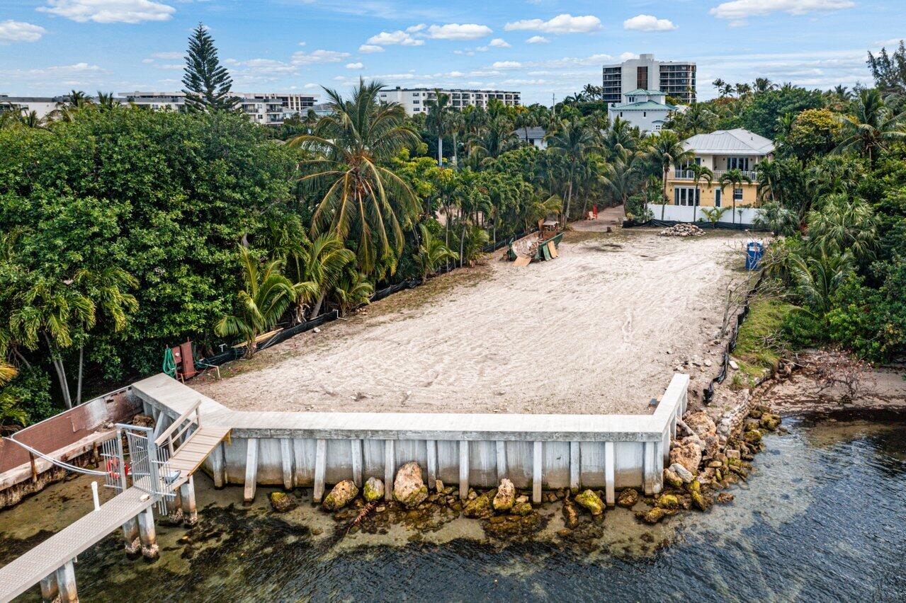 900 Lago Mar Lane, Unit 200 Boca Raton, FL 33431 - Photo 8 of 23 002-900LagoMarLane-BocaRaton-FL-33431-SM