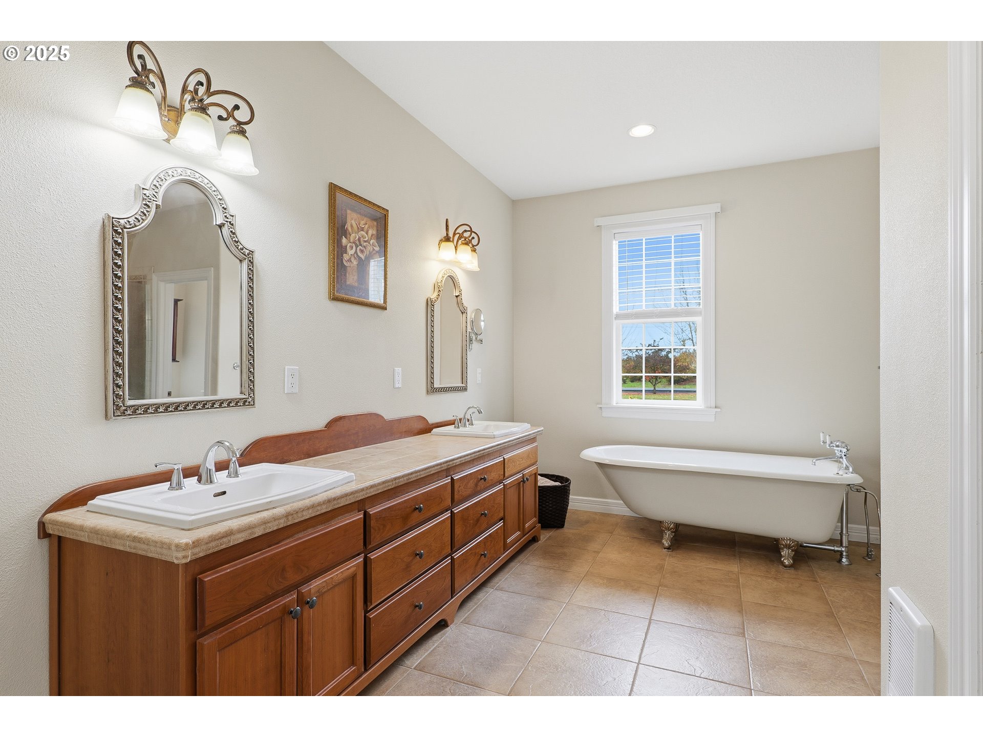 1650 Northeast Chehalem Drive Newberg, OR 97132 - Photo 20 of 36