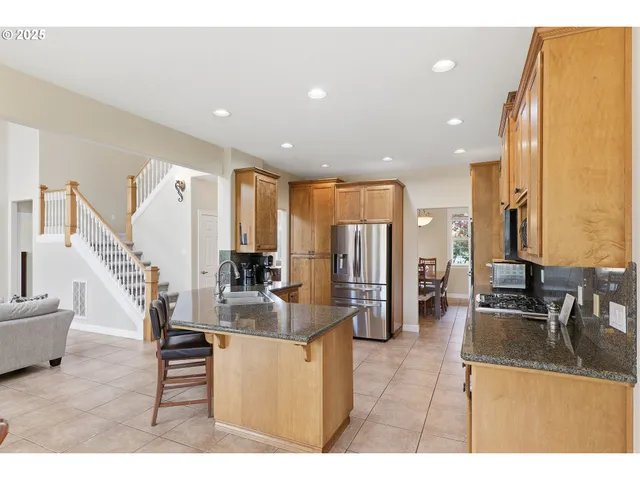 $1,050,000 | 1650 Northeast Chehalem Drive, Newberg, OR 97132