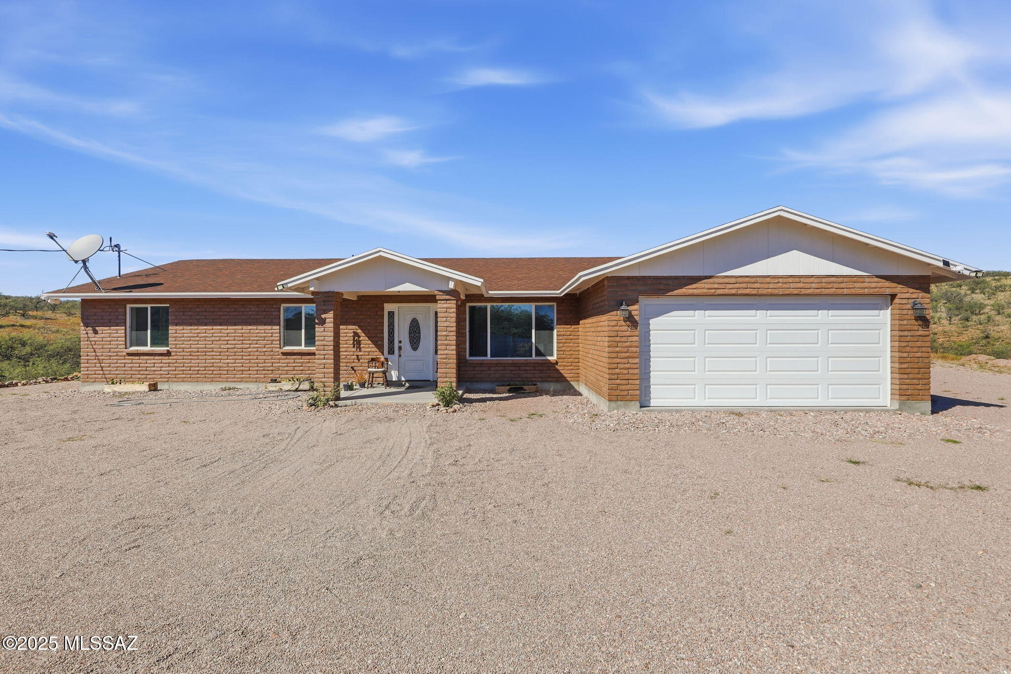 952 Via Plata Rio Rico, AZ 85648 - Photo 2 of 36