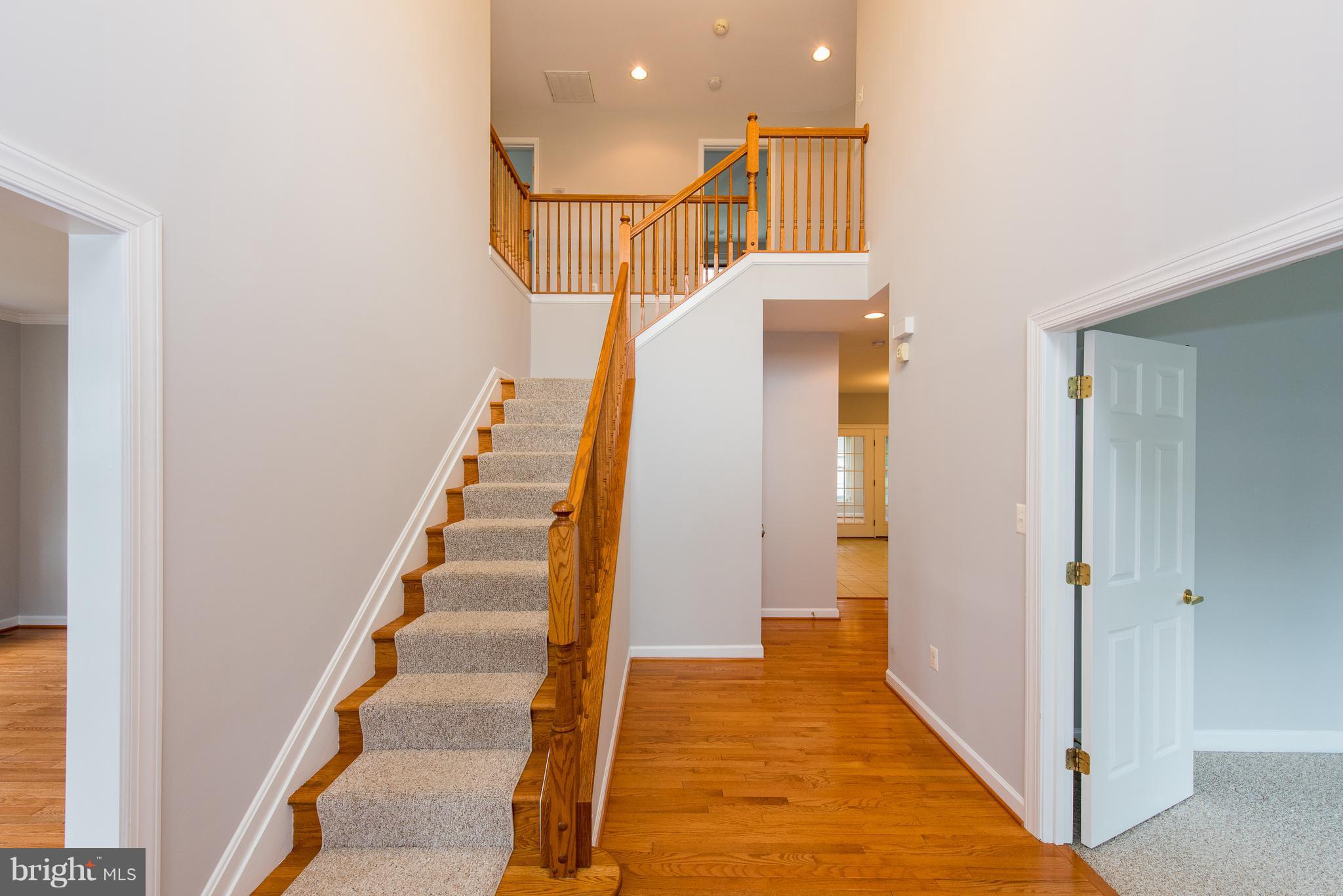 8043 High Castle Road Ellicott City, MD 21043 - Photo 2 of 28 2 Story Foyer