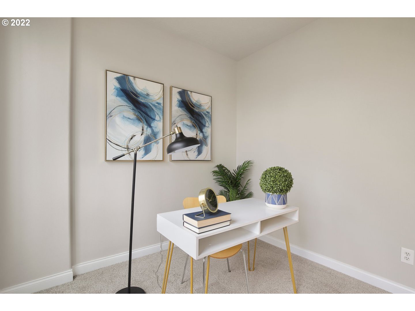 4908 Southwest View Point Terrace Portland, OR 97239 - Photo 14 of 31 Gallery Image 14
