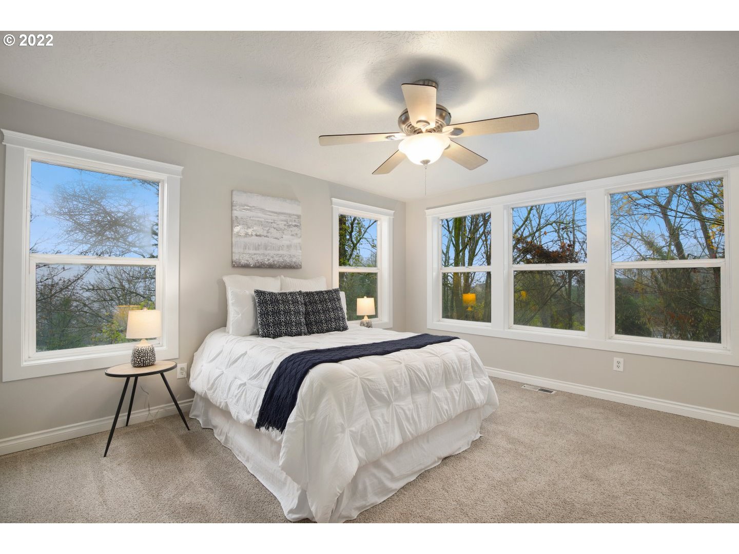 4908 Southwest View Point Terrace Portland, OR 97239 - Photo 17 of 31 Gallery Image 17