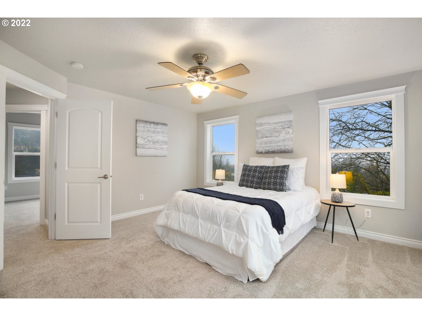4908 Southwest View Point Terrace Portland, OR 97239 - Photo 18 of 31 Gallery Image 18