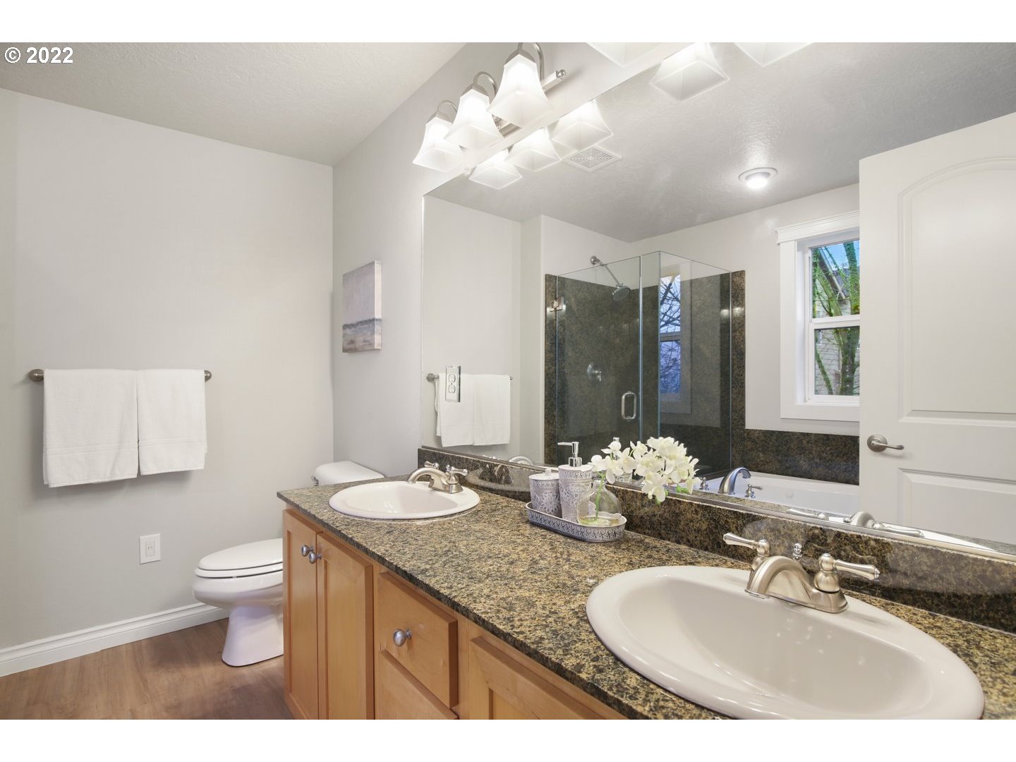 4908 Southwest View Point Terrace Portland, OR 97239 - Photo 20 of 31 Gallery Image 20