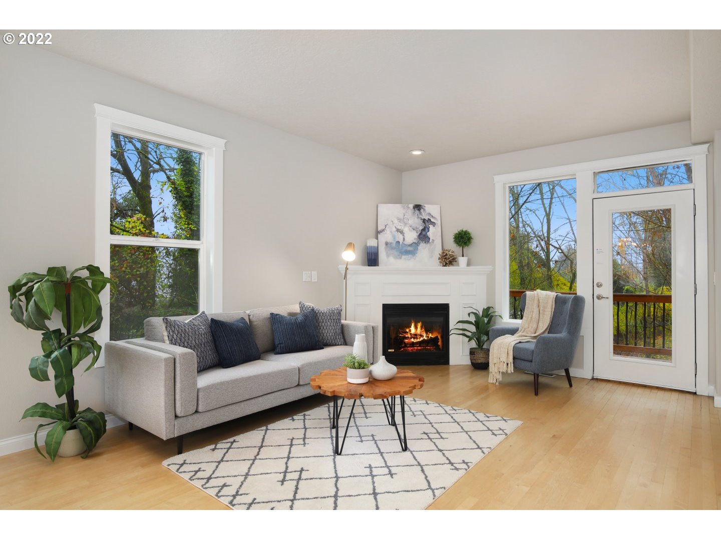 4908 Southwest View Point Terrace Portland, OR 97239 - Photo 3 of 31 Gallery Image 3