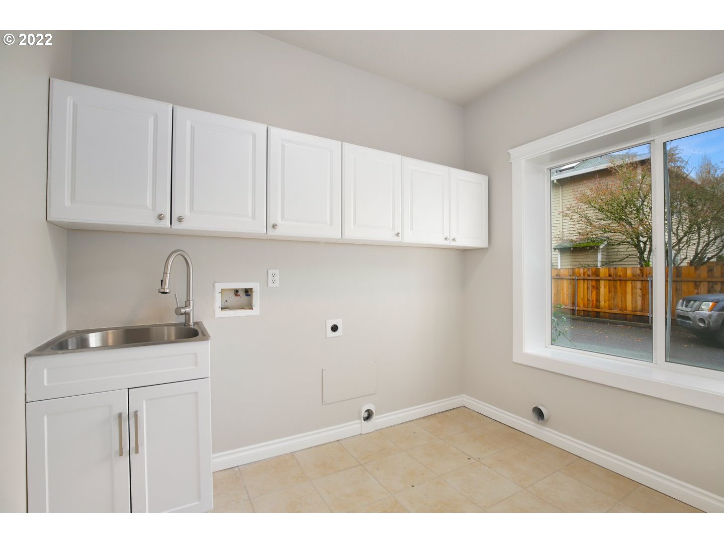 4908 Southwest View Point Terrace Portland, OR 97239 - Photo 28 of 31 Gallery Image 28