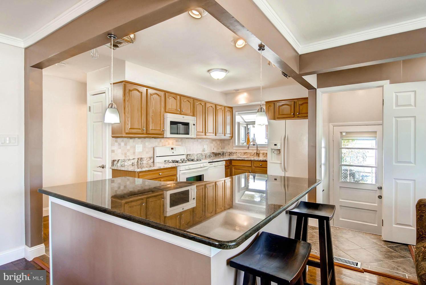 6211 Auth Road Suitland, MD 20746 - Photo 10 of 30 Kitchen