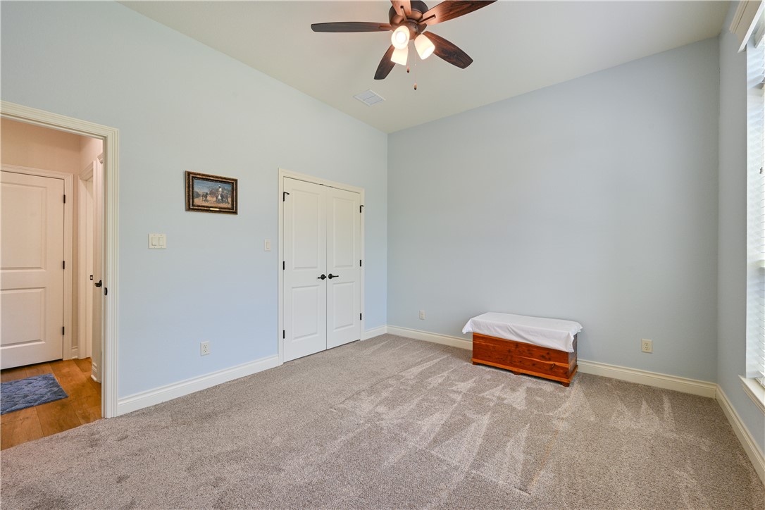 3201 Old Spring Way Bryan, TX 77808 - Photo 17 of 31 Gallery Image 17
