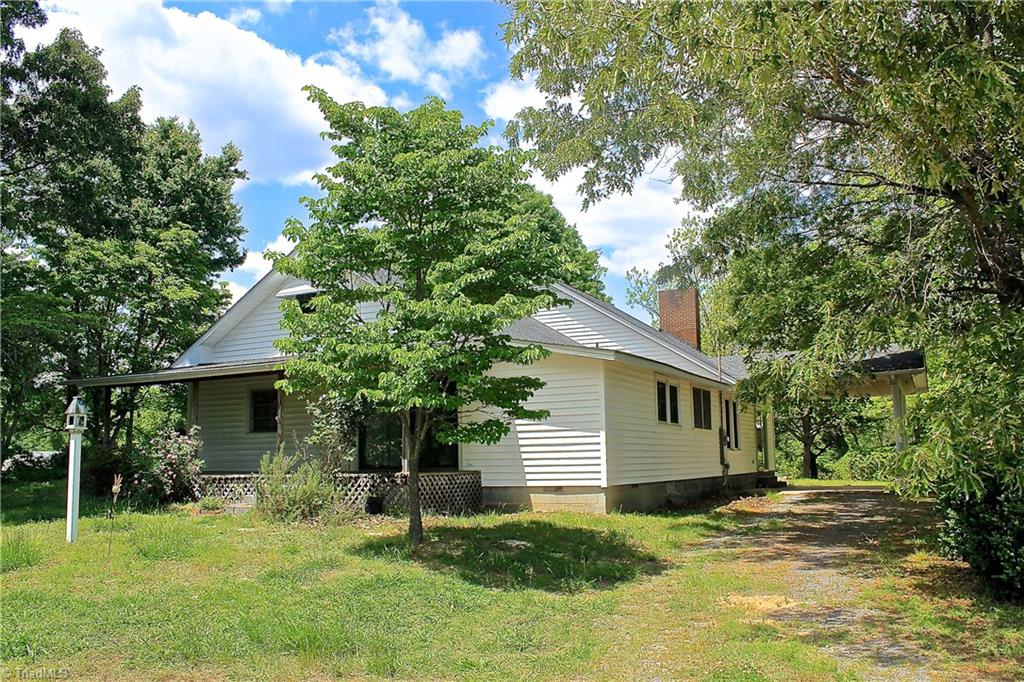 556 Poole Road Troy, NC 27371 - Photo 2 of 30 Gallery Image 2