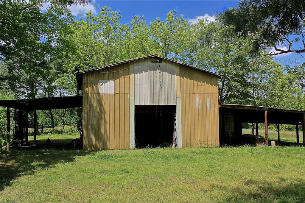 556 Poole Road Troy, NC 27371 - Photo 16 of 30 Gallery Image 16