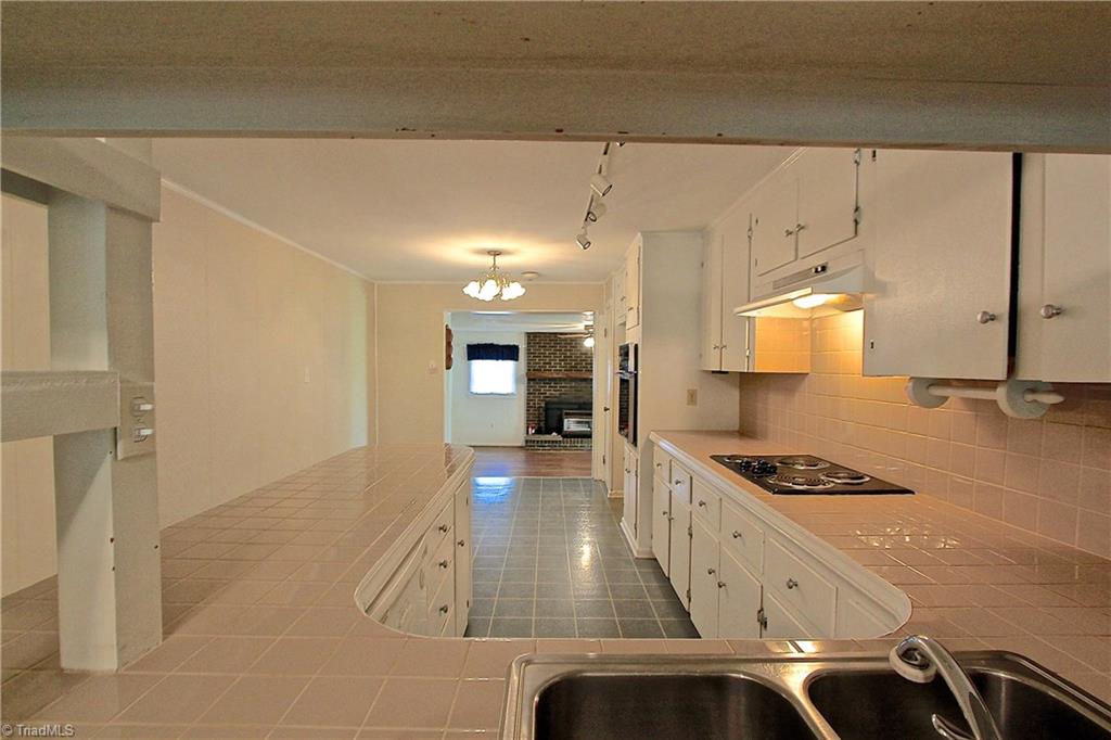 556 Poole Road Troy, NC 27371 - Photo 5 of 30 Gallery Image 5