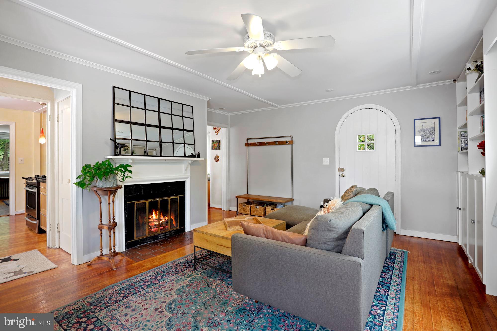 1309 North Glebe Road Arlington, VA 22207 - Photo 4 of 37 Family Room