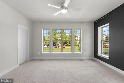 $589,000 | 9610 Fields Road, Unit 9610, Gaithersburg, MD 20878