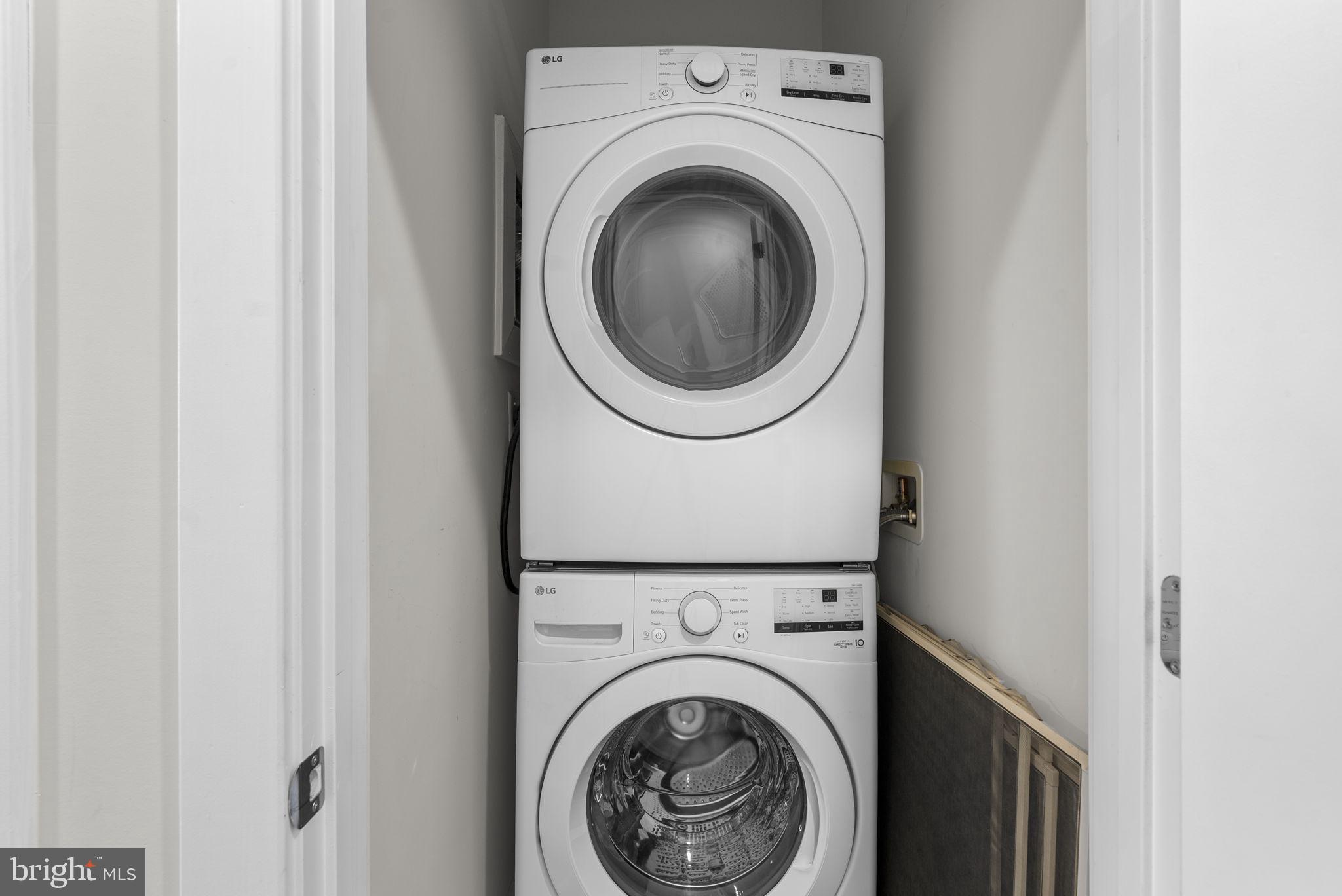 9610 Fields Road, Unit 9610 Gaithersburg, MD 20878 - Photo 20 of 29 Laundry Room