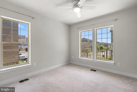$589,000 | 9610 Fields Road, Unit 9610, Gaithersburg, MD 20878