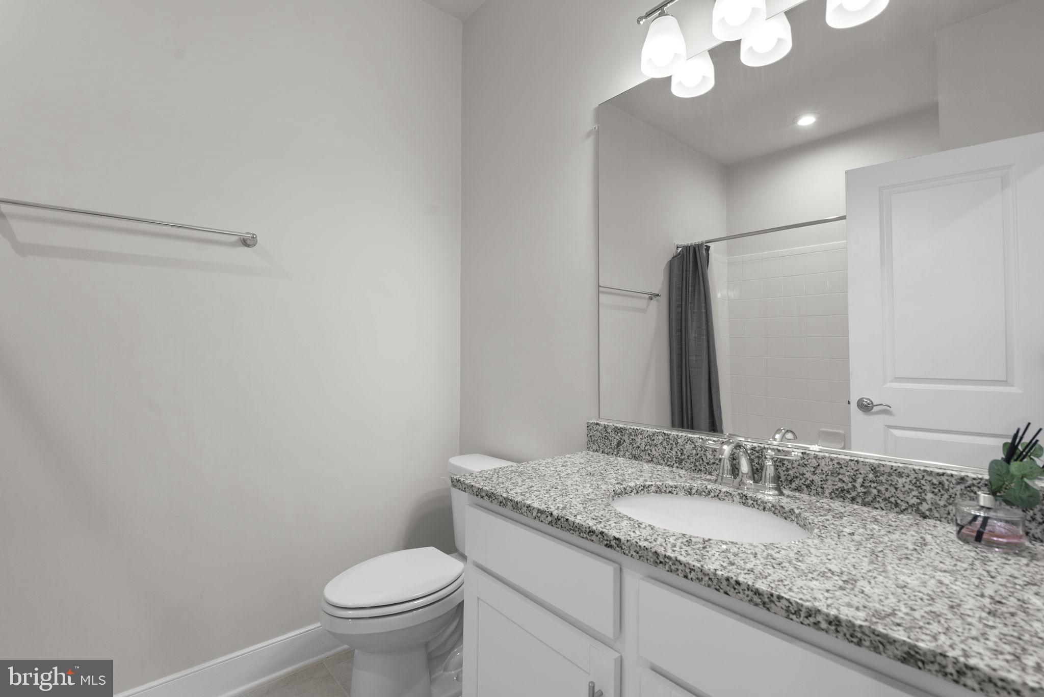 9610 Fields Road, Unit 9610 Gaithersburg, MD 20878 - Photo 23 of 29 2nd Bathroom
